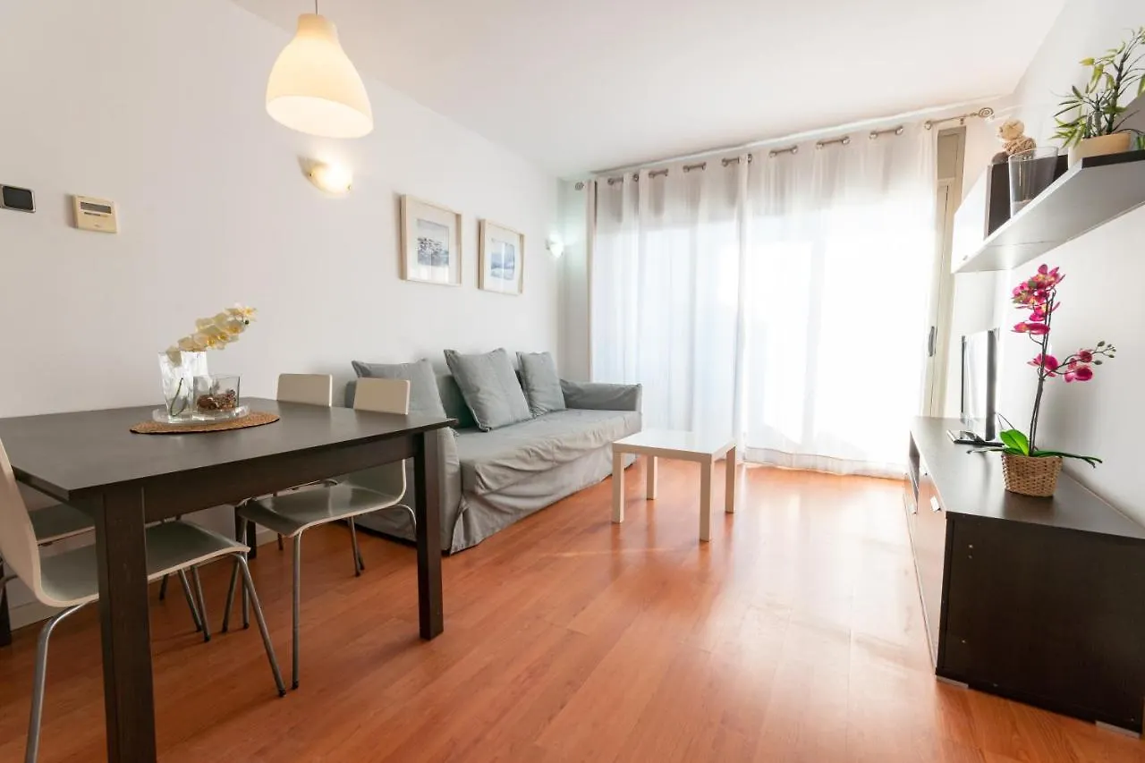 Intersalou Monaco Family Apartments 0*, 살루