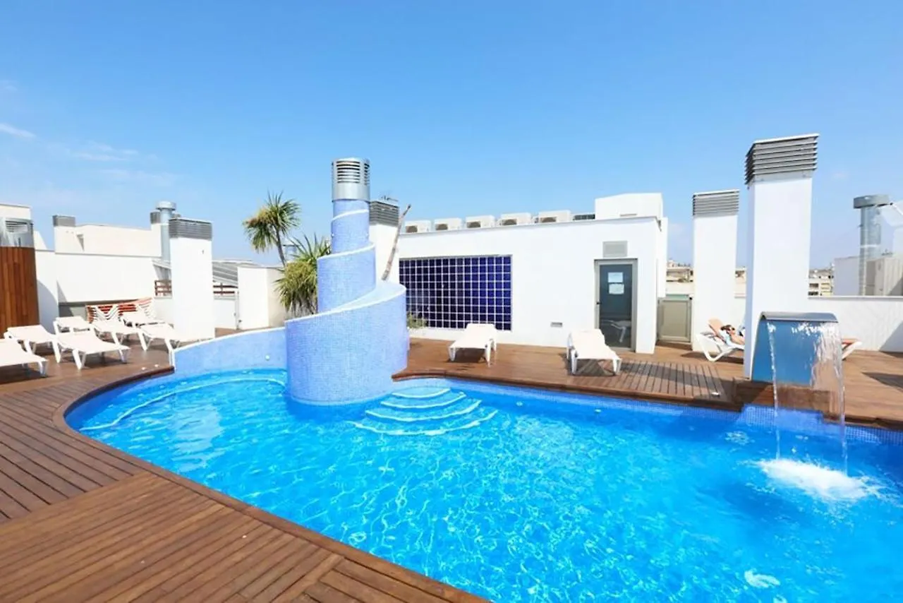 Intersalou Monaco Family Apartments 살루