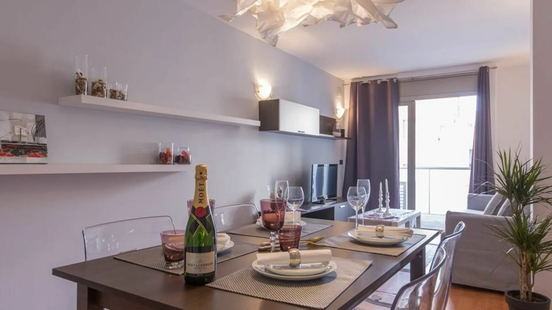 Intersalou Monaco Family Apartments Espagne